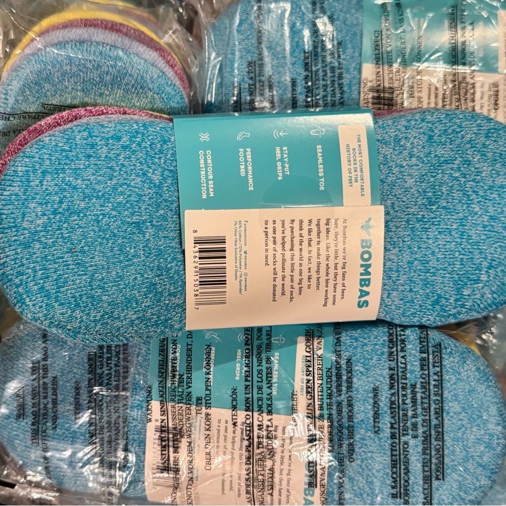 10 New 4 Ct Pack Bombas Women's Lightweight No Show Socks Bright Colors Med - Picture 8 of 8